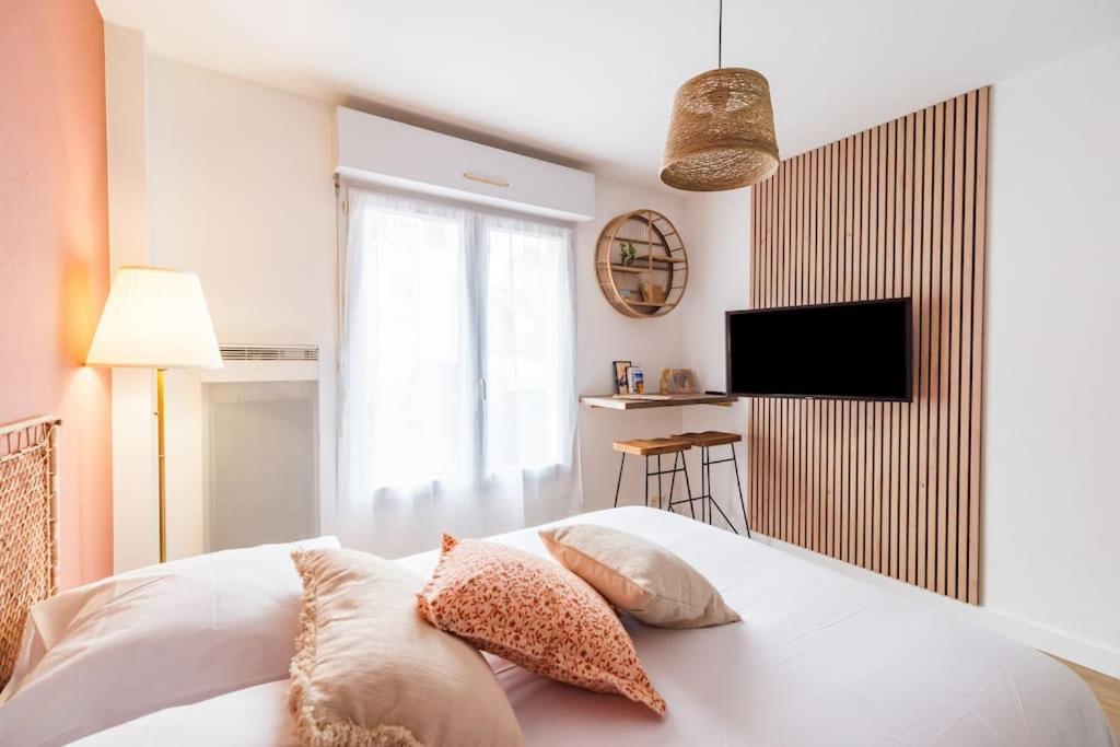 Charmant Studio Au Coeur De Сен-Бриё Экстерьер фото