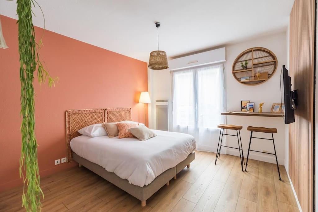 Charmant Studio Au Coeur De Сен-Бриё Экстерьер фото